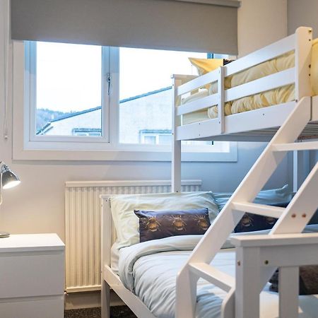 Lovely 3-Bedroom Flat With Free Parking Алланский Бридж Экстерьер фото
