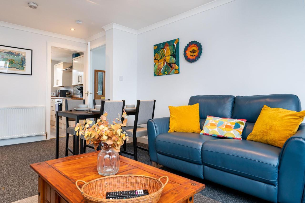 Lovely 3-Bedroom Flat With Free Parking Алланский Бридж Экстерьер фото