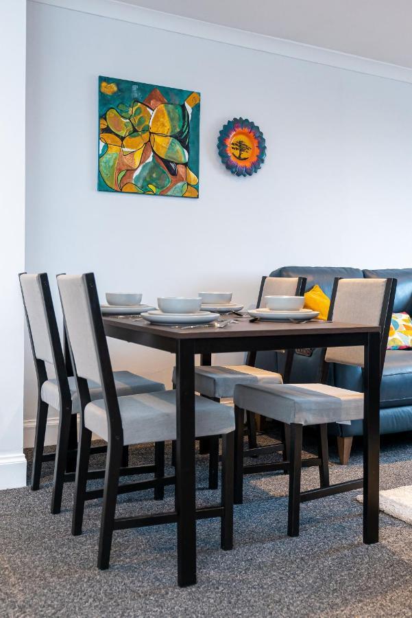 Lovely 3-Bedroom Flat With Free Parking Алланский Бридж Экстерьер фото