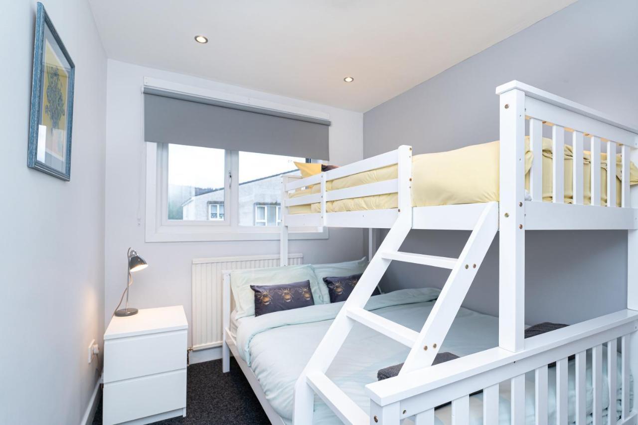 Lovely 3-Bedroom Flat With Free Parking Алланский Бридж Экстерьер фото