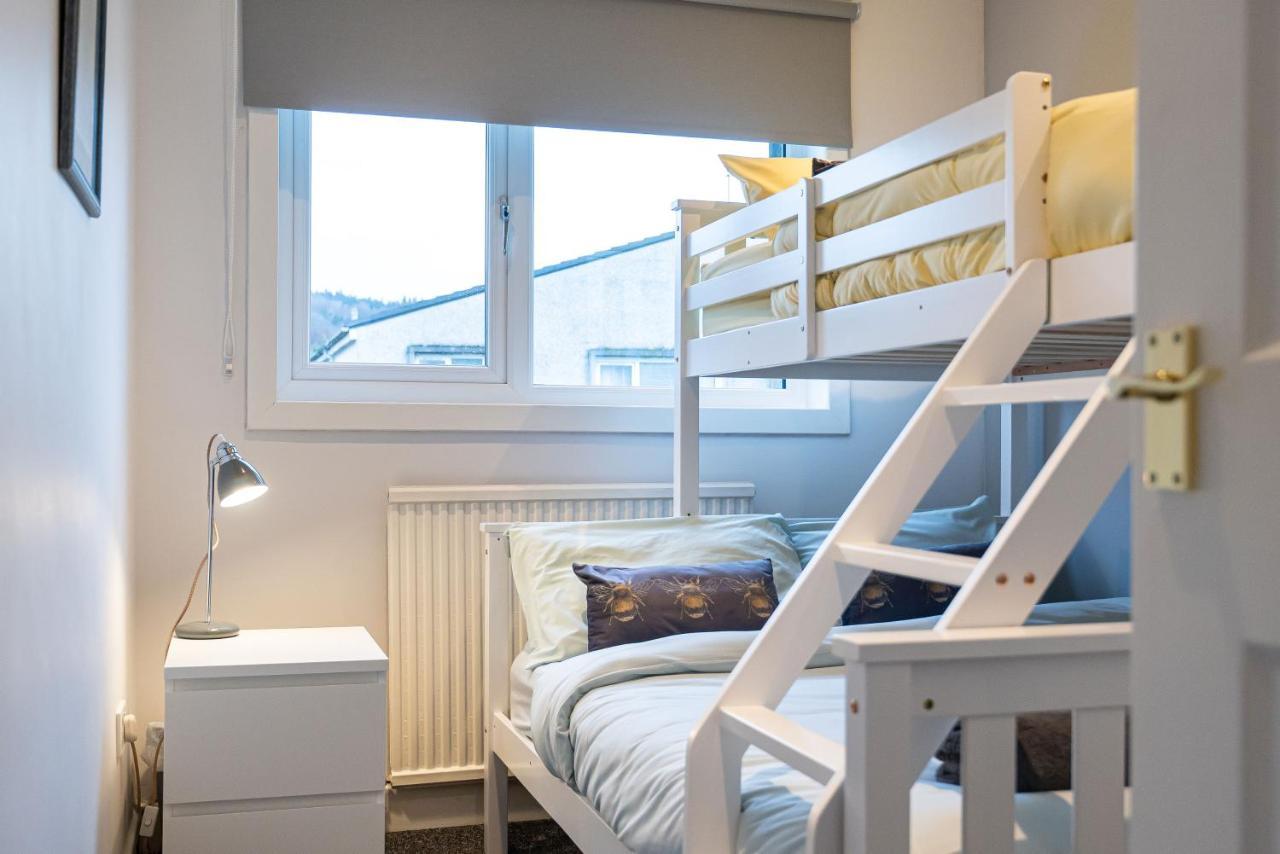 Lovely 3-Bedroom Flat With Free Parking Алланский Бридж Экстерьер фото